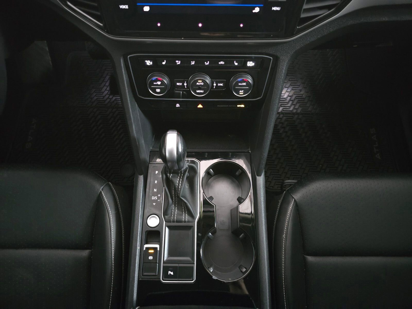 Used 2023 Volkswagen Atlas SE image 28