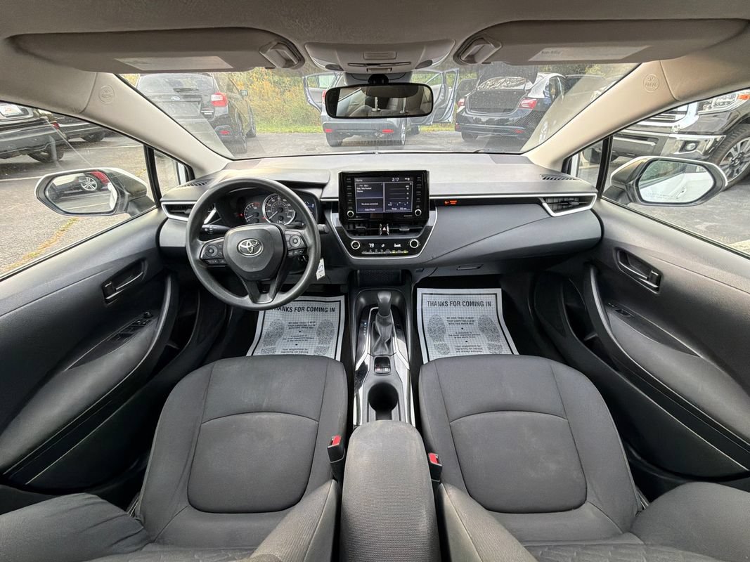 Used 2022 Toyota Corolla LE FWD image 21