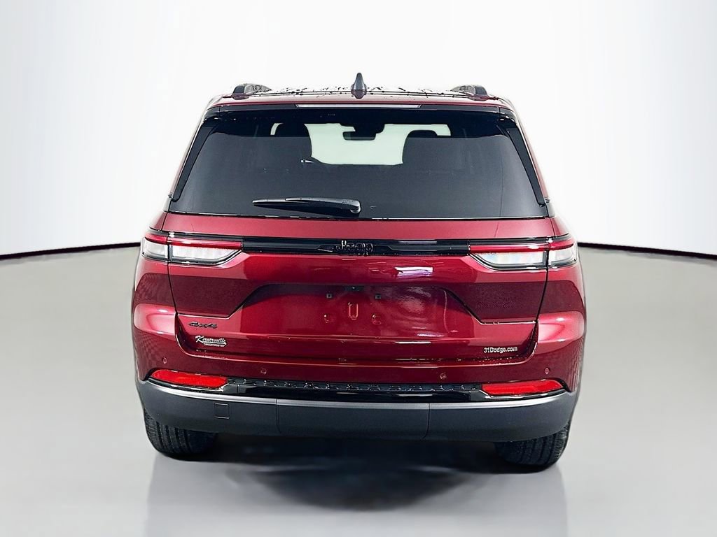 New 2025 Jeep Grand Cherokee Altitude image 6