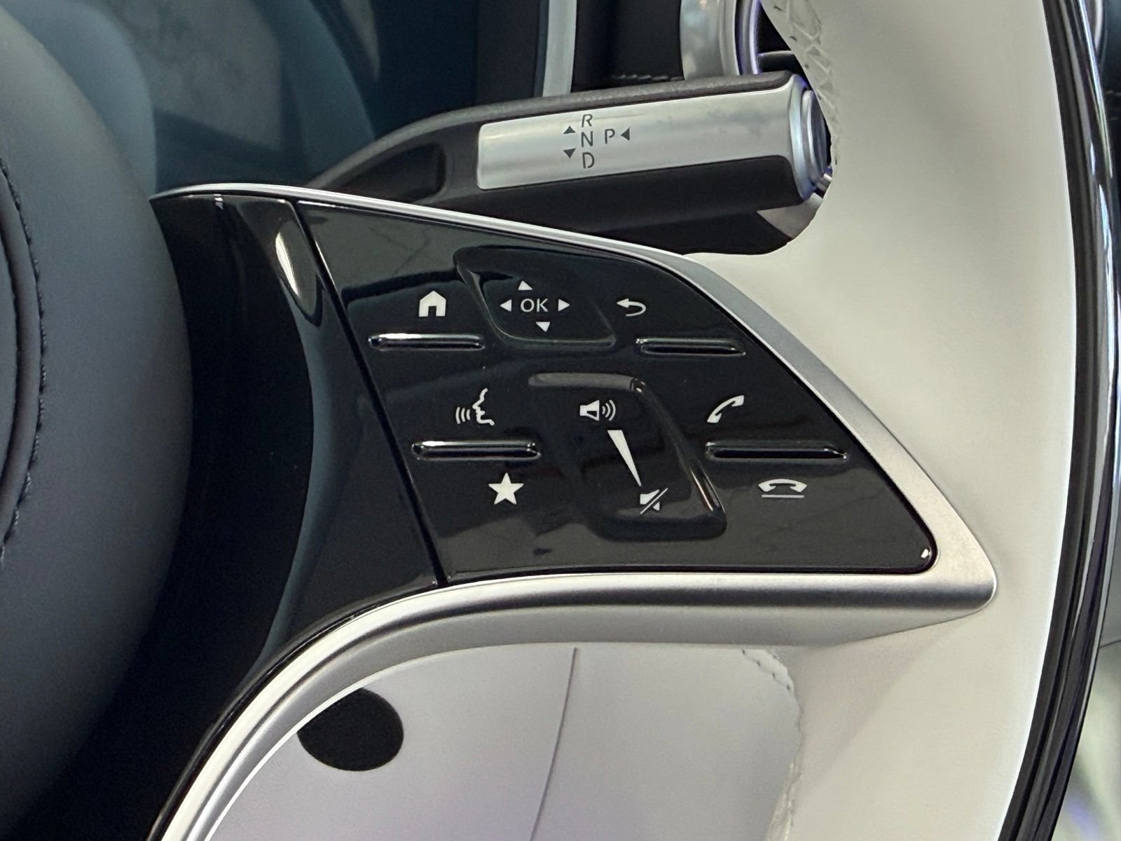 New 2026 Mercedes-Benz Maybach SL 680 image 19
