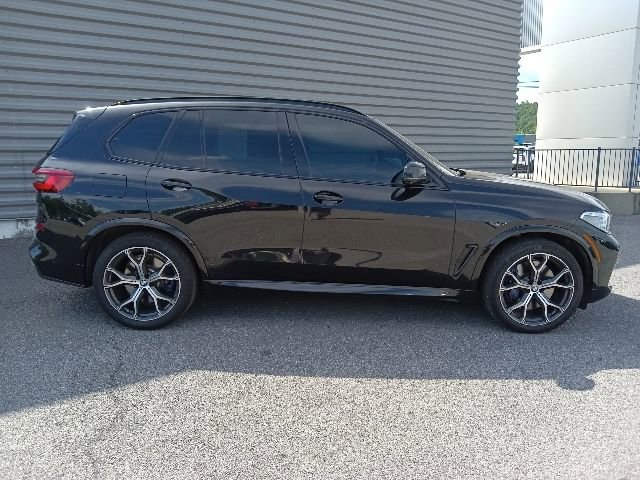 Used 2019 BMW X5 xDrive50i w/ M Sport Package AWD/4WD image 2