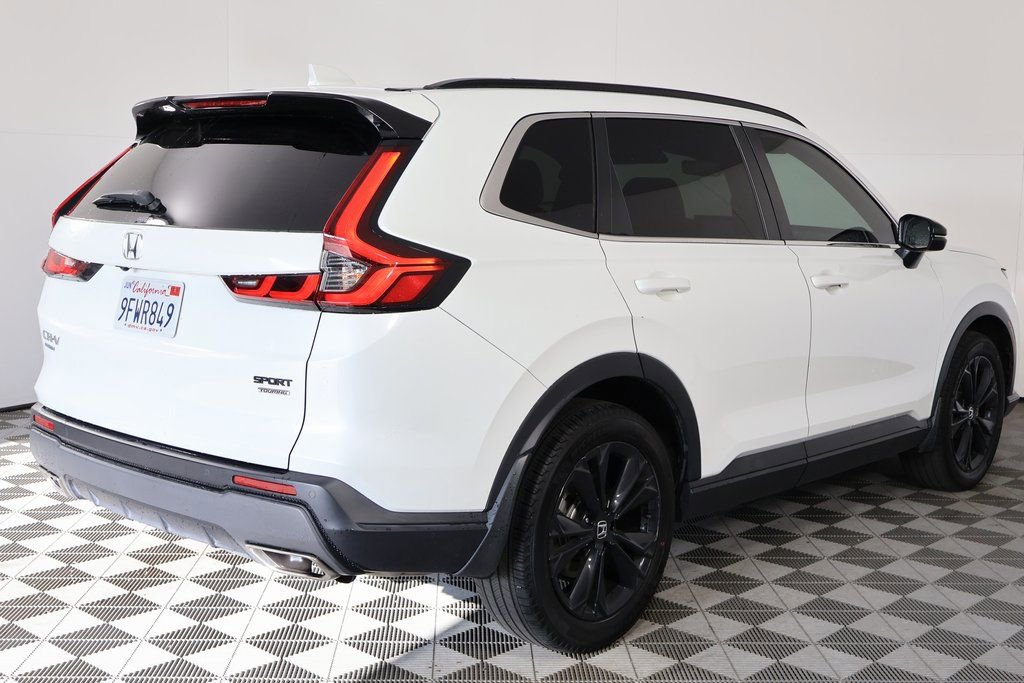 Used 2023 Honda CR-V Sport Touring image 3