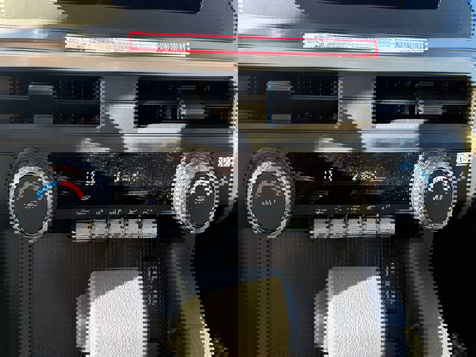 New 2025 Toyota Tacoma TRD Sport image 15