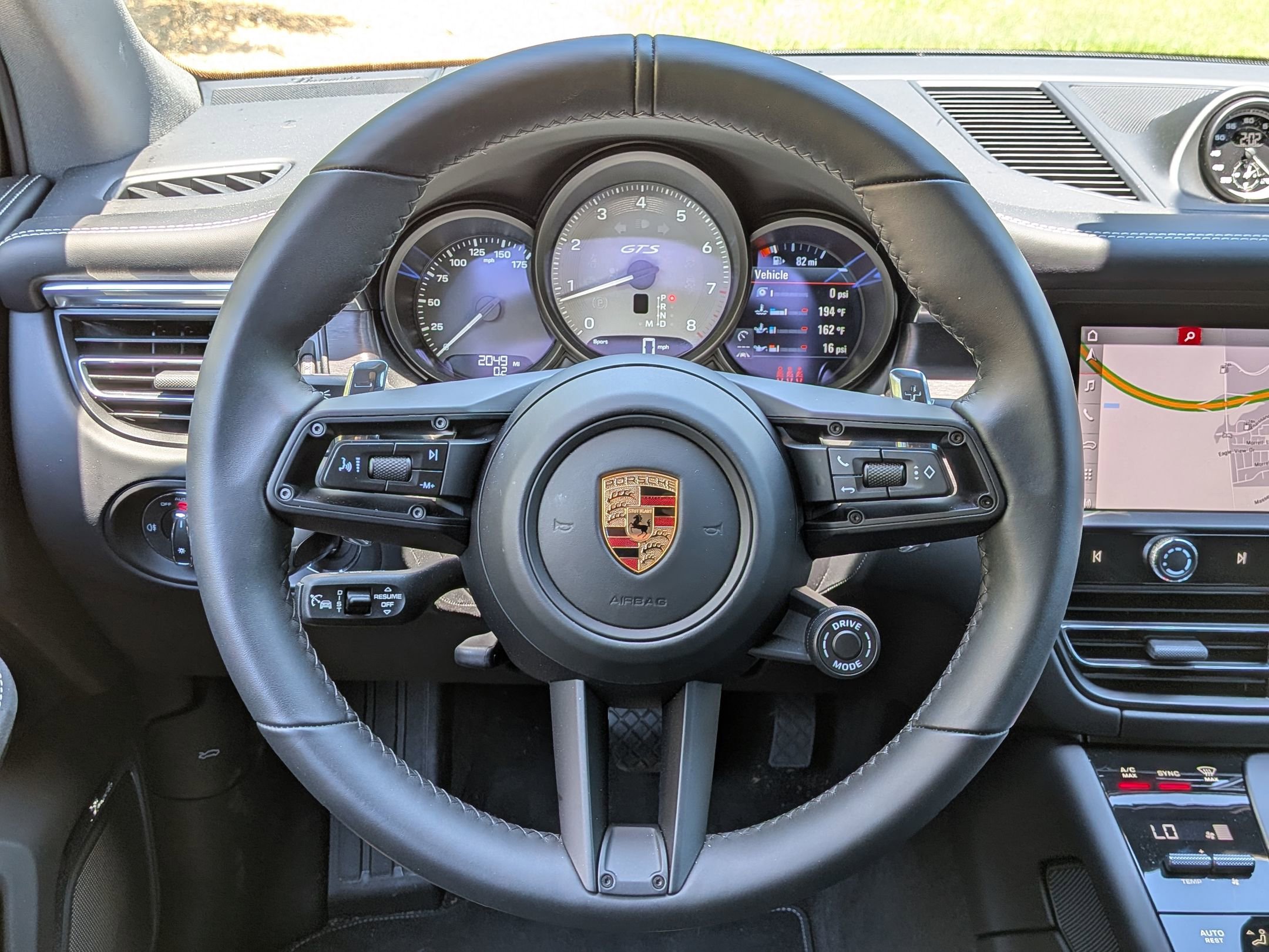 Used 2026 Porsche Macan GTS AWD/4WD image 7