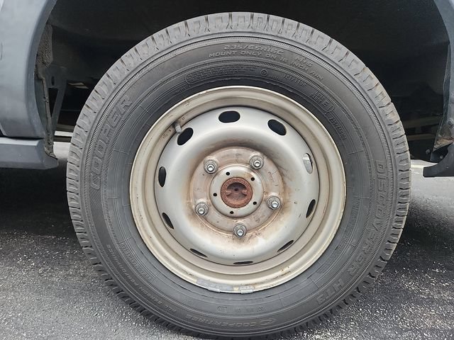 Used 2015 Ford Transit 250 148 Medium Roof RWD image 5