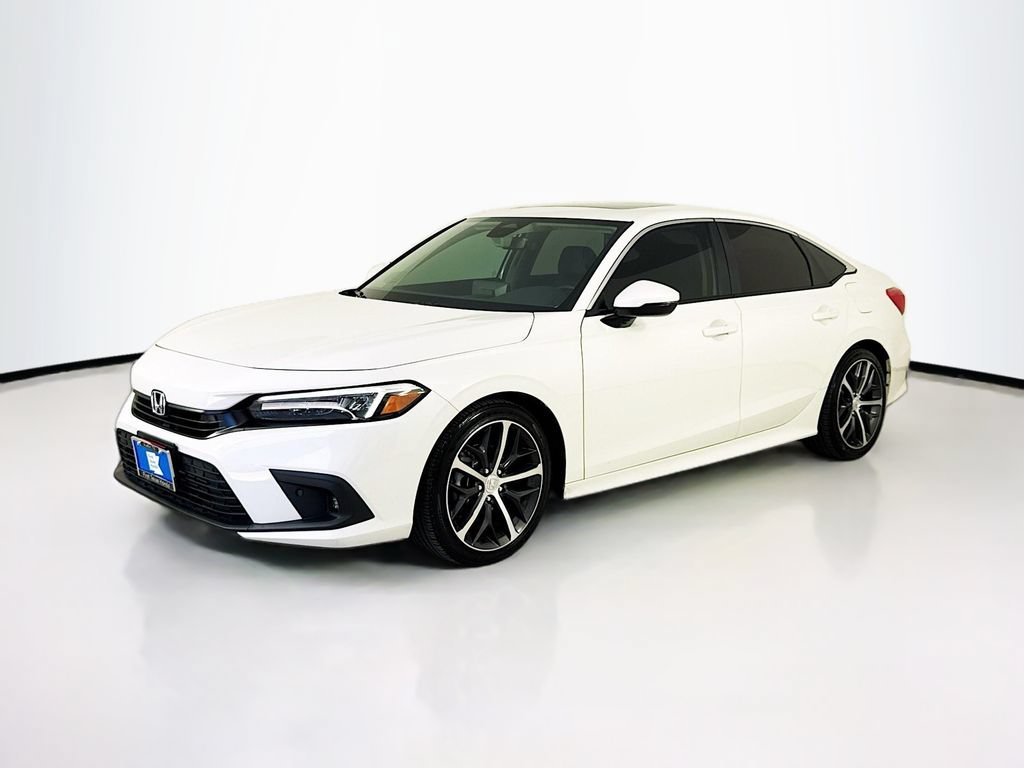 Used 2024 Honda Civic Touring image 3