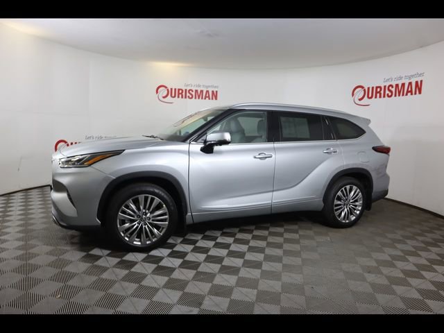 Used 2025 Toyota Highlander Platinum image 6