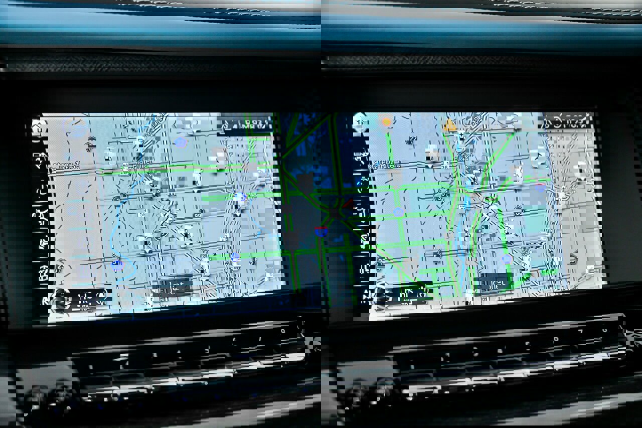 Used 2023 Rolls-Royce Cullinan Black Badge w/ Driver's Package image 35