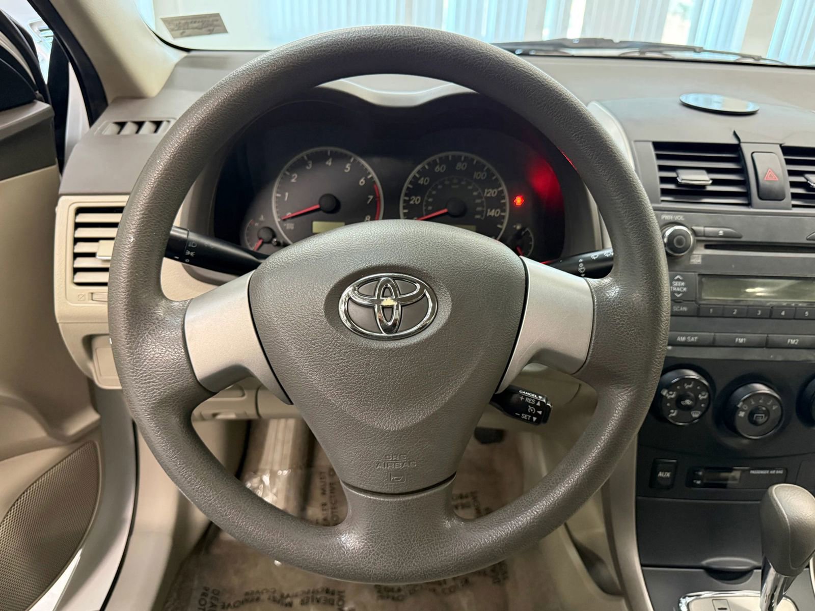 Used 2010 Toyota Corolla LE image 30