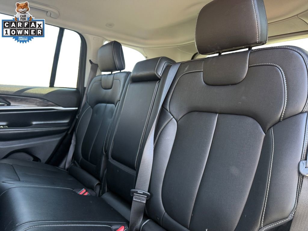 Certified 2023 Jeep Grand Cherokee Limited AWD/4WD image 14