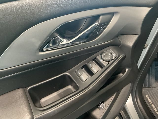 Used 2023 Chevrolet Traverse LT AWD/4WD image 33