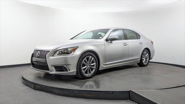 Used 2014 Lexus LS 460 w/ Comfort Package RWD image 2