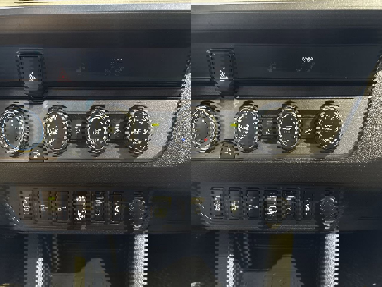 Certified 2019 Toyota Tacoma TRD Off-Road w/ Technology Package image 18