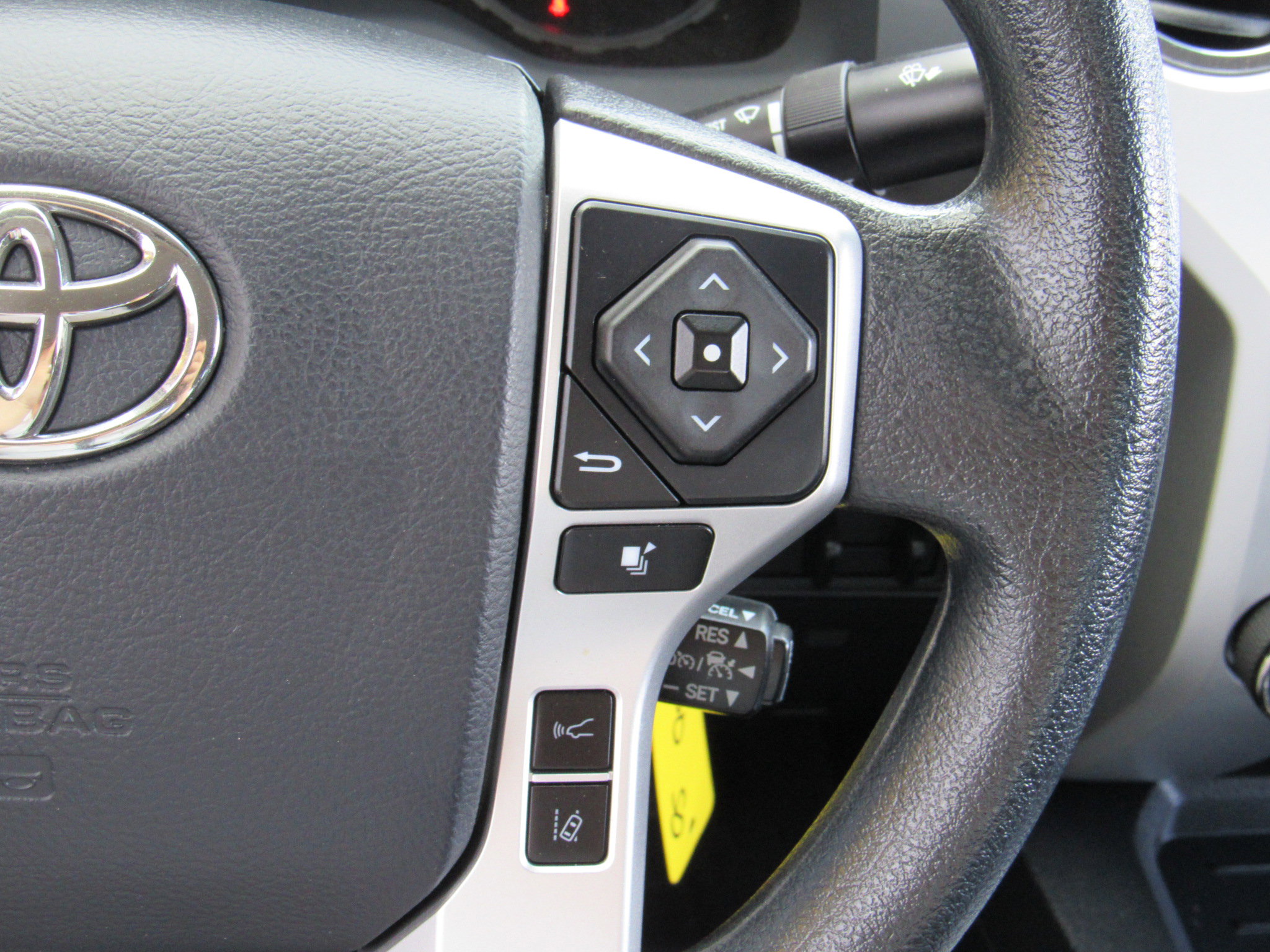 Used 2019 Toyota Tundra SR5 w/ TRD Off Road Package image 21