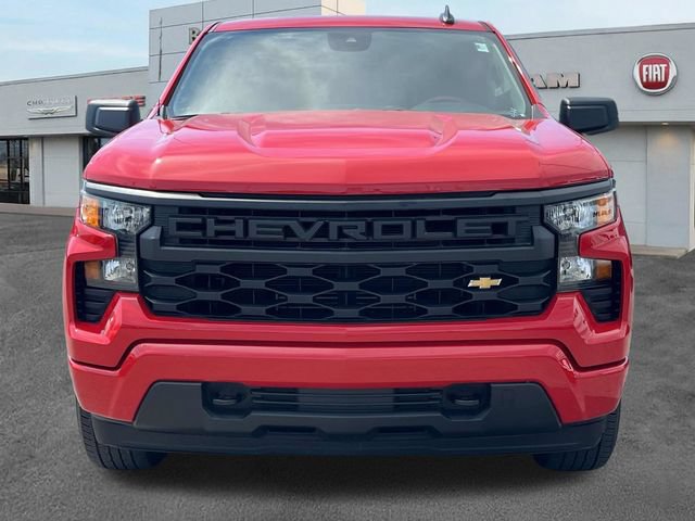 Used 2022 Chevrolet Silverado 1500 Custom RWD image 2