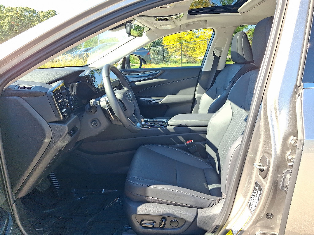 Used 2025 Lexus NX 350h AWD w/ Accessory Package (2T) image 14