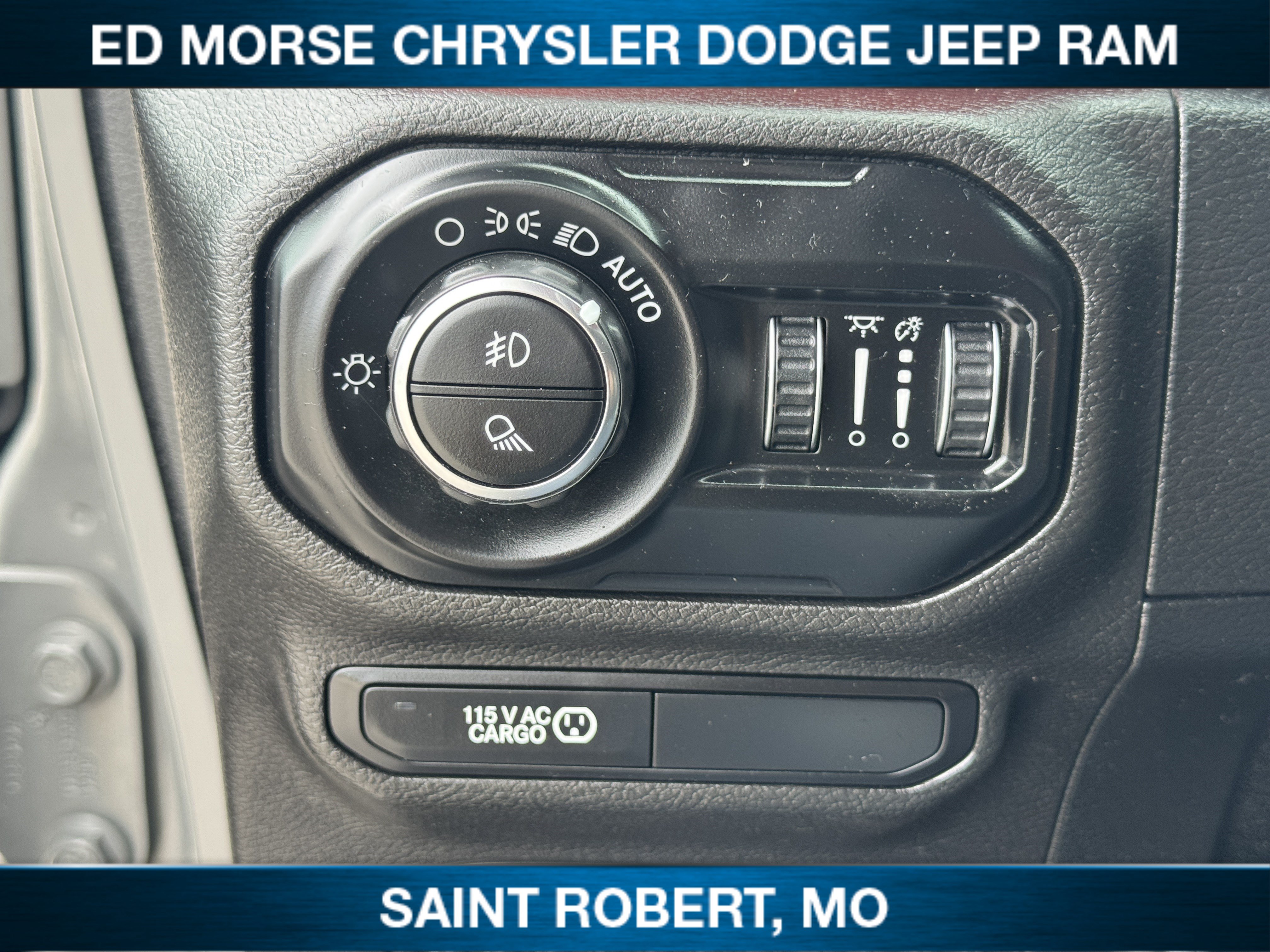 Used 2020 Jeep Gladiator Rubicon AWD/4WD image 19