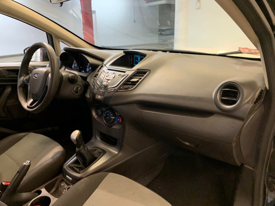 Used 2017 Ford Fiesta S FWD image 35