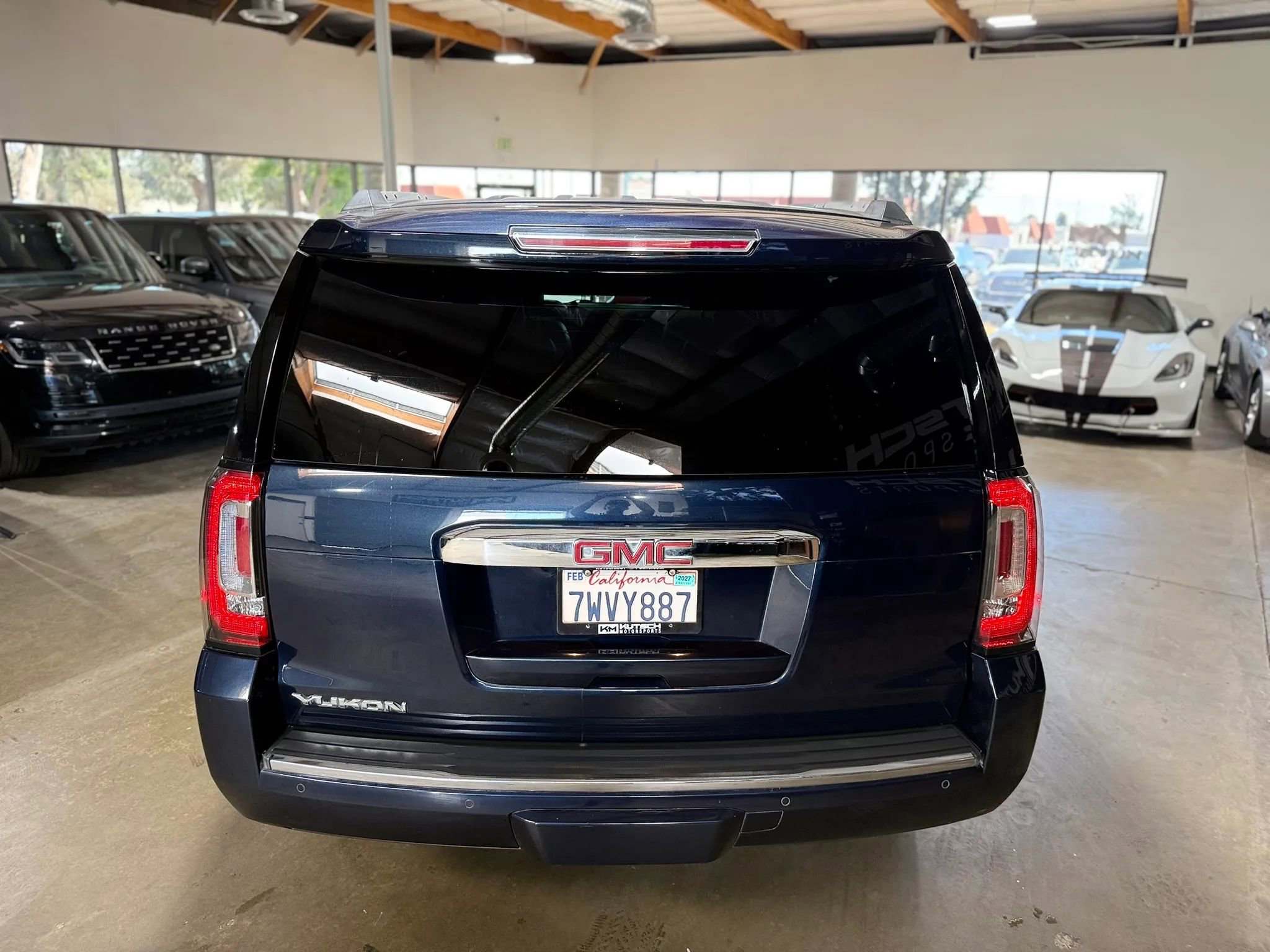 Used 2017 GMC Yukon Denali w/ Open Road Package image 7