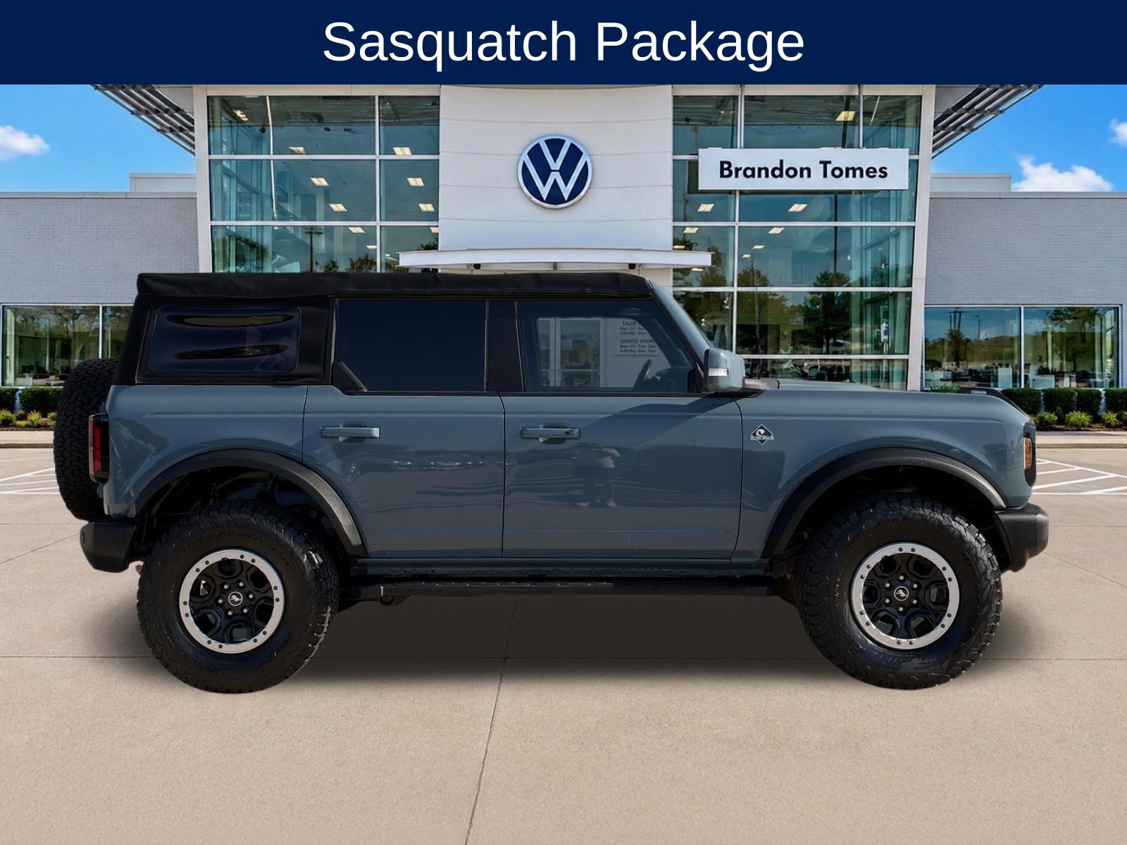 Used 2021 Ford Bronco Outer Banks w/ Sasquatch Package AWD/4WD image 3