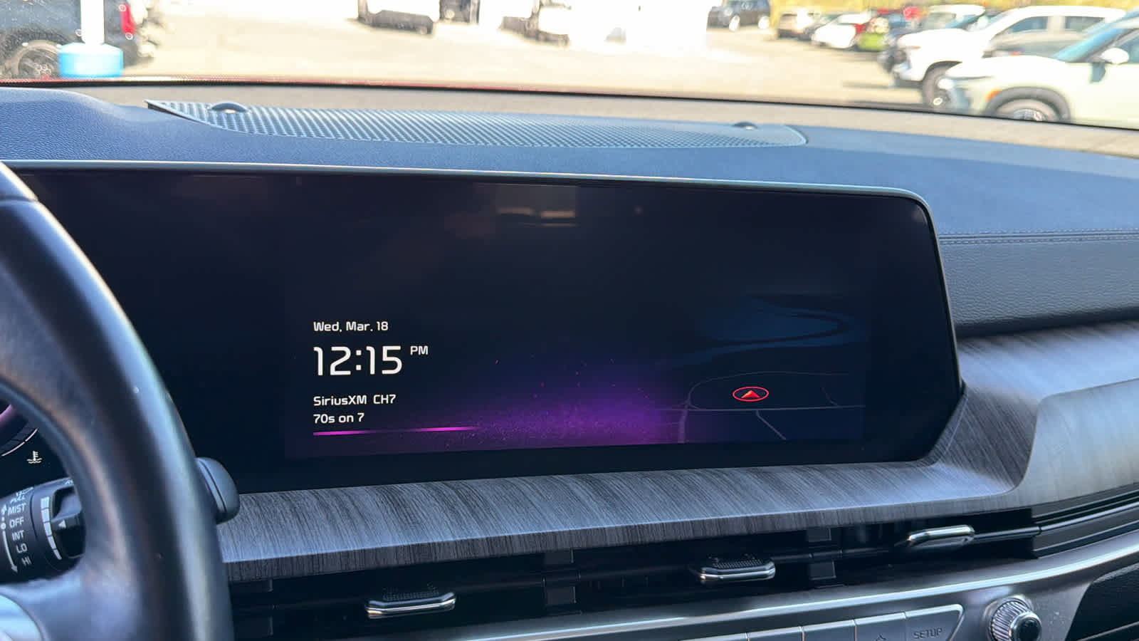 Used 2023 Kia Telluride EX w/ EX Captain's Chair Package image 14