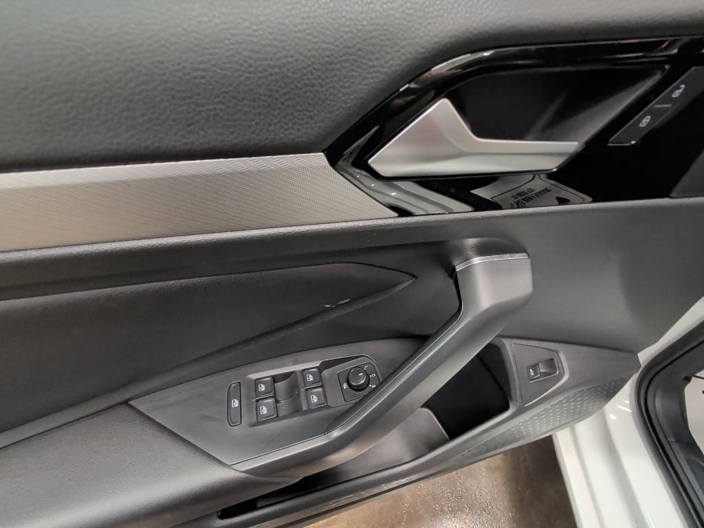 Used 2019 Volkswagen Jetta R-Line FWD image 11
