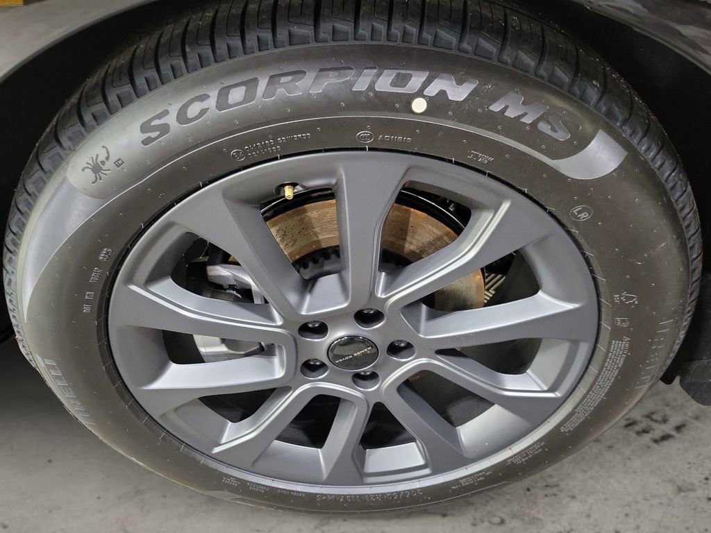 New 2026 Land Rover Range Rover Sport SE image 12