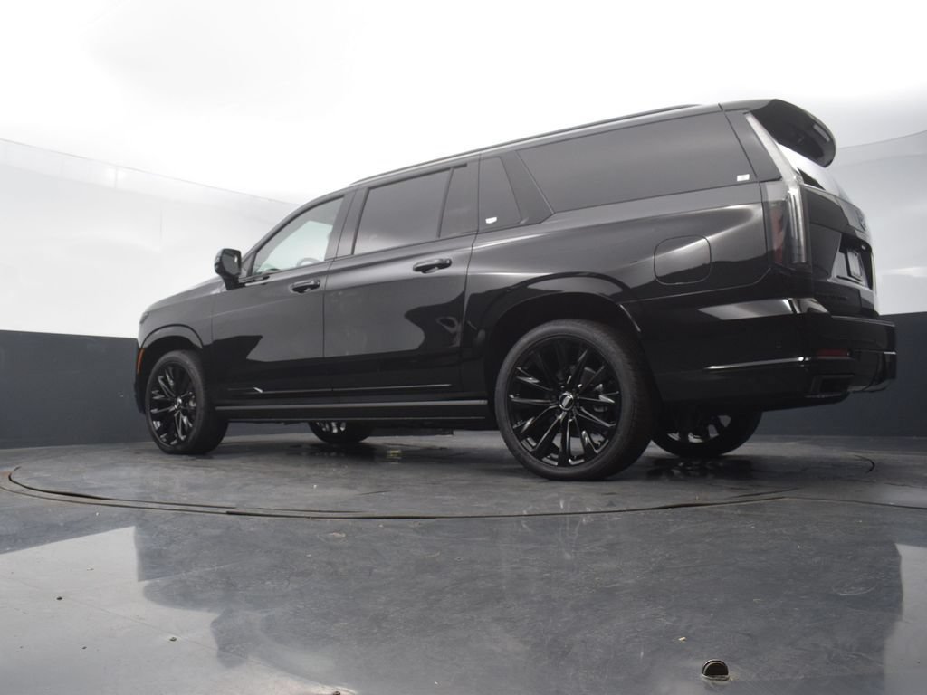 New 2026 Cadillac Escalade ESV Platinum Sport w/ LPO, ONYX Package AWD/4WD image 57