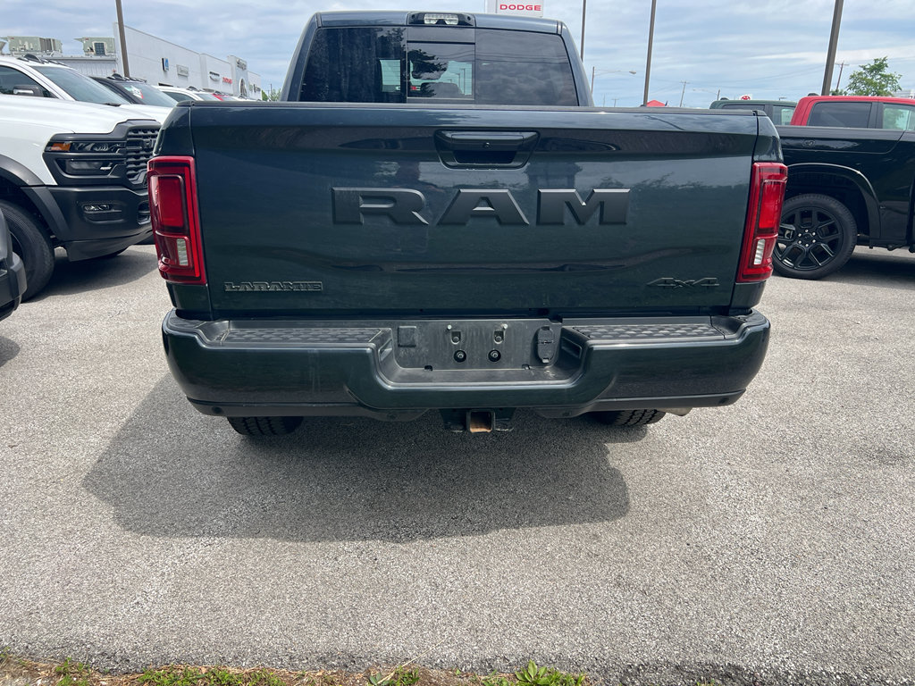 Used 2025 RAM 2500 Laramie AWD/4WD image 10