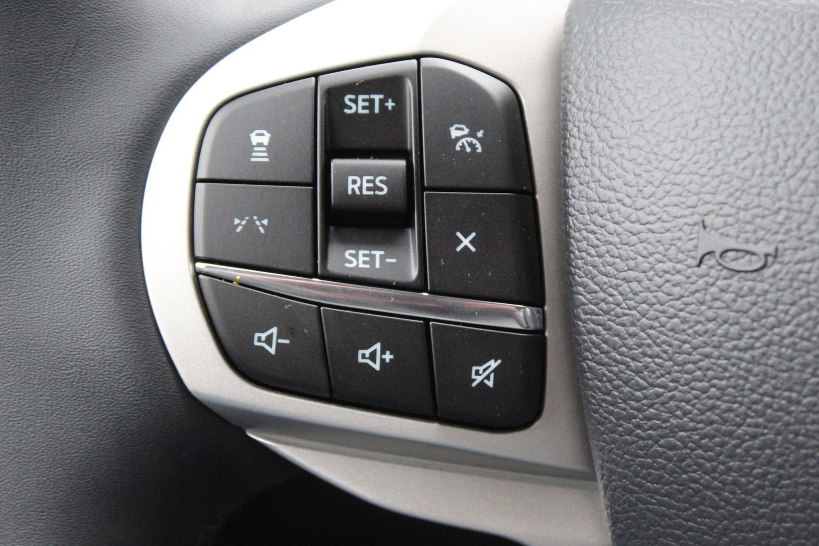 New 2026 Ford Explorer Active image 24