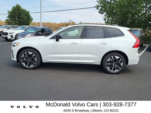 Used 2026 Volvo XC60 T8 Plus w/ Climate Package image 2