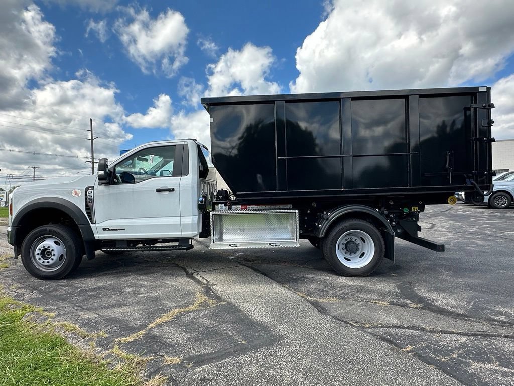 New 2026 Ford F550 4x4 Regular Cab Super Duty image 2