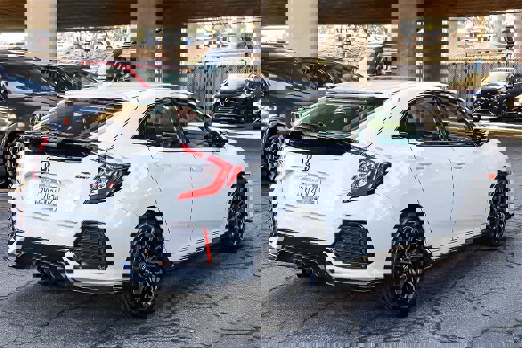 Used 2017 Honda Civic Sport image 4