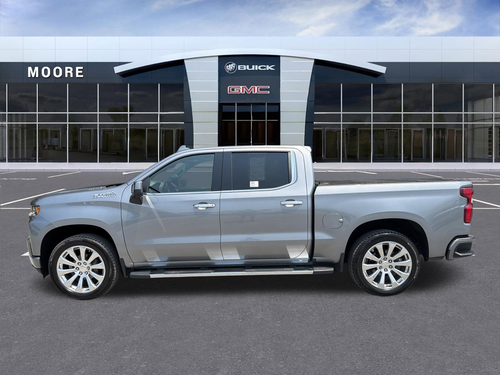Used 2021 Chevrolet Silverado 1500 High Country w/ Technology Package AWD/4WD image 6
