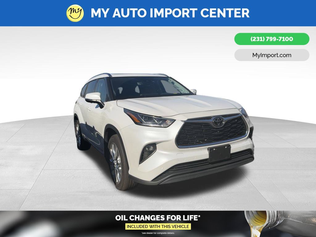 Used 2025 Toyota Highlander Limited AWD/4WD image 1
