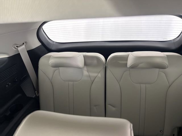 Certified 2025 Kia Sorento S w/ Panoramic Sunroof Package image 30