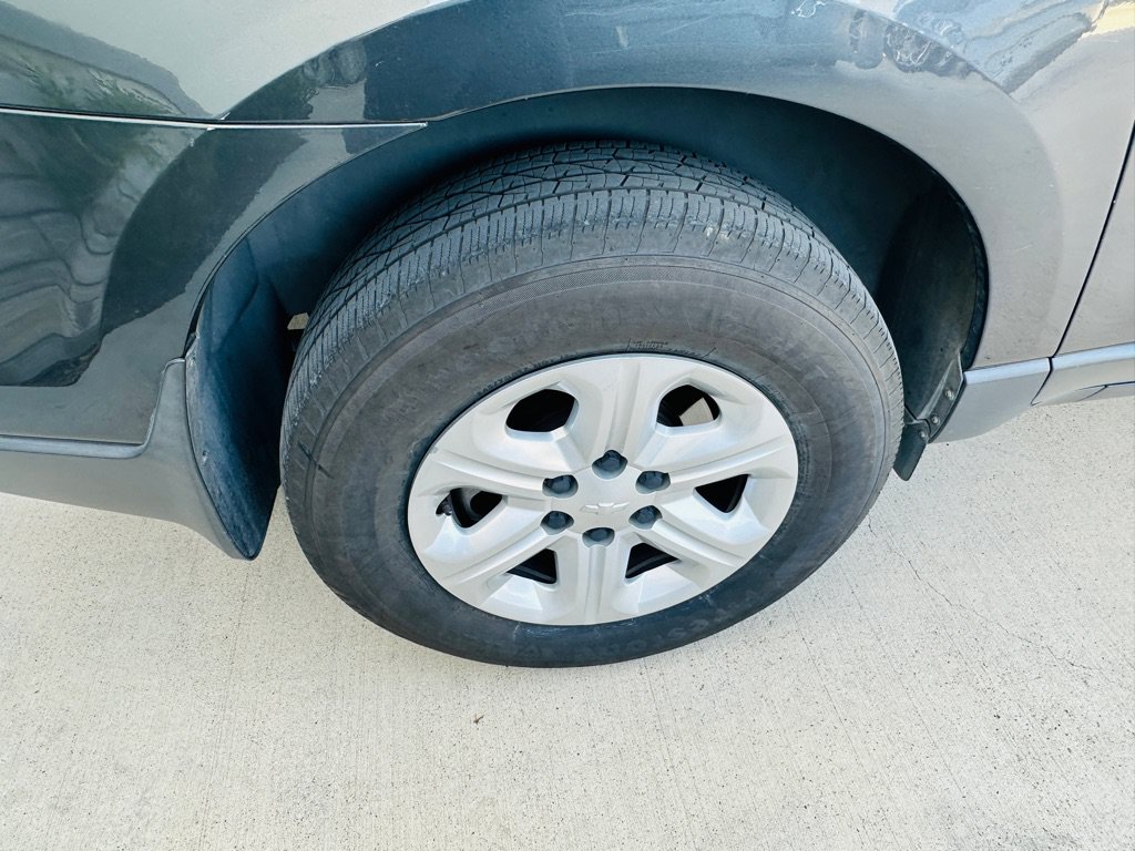 Used 2013 Chevrolet Traverse LS FWD image 26
