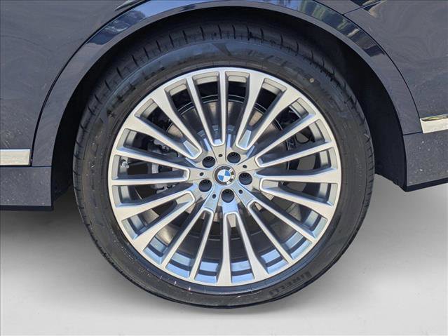 New 2026 BMW X7 xDrive40i w/ Premium Package image 10