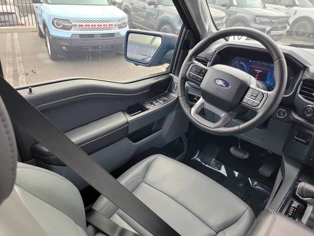 Used 2025 Ford F150 Lightning Flash image 13