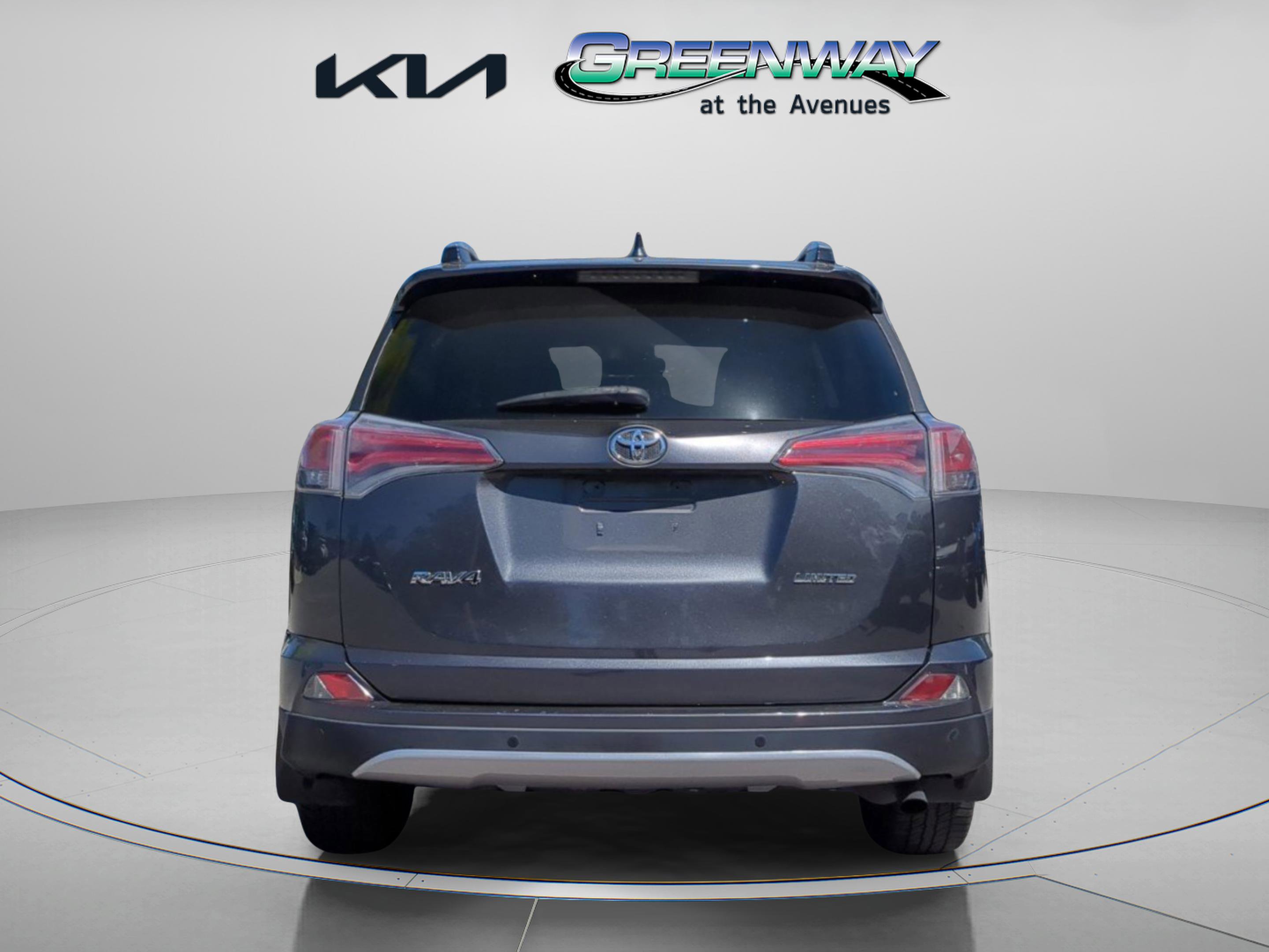 Used 2016 Toyota RAV4 Limited FWD image 6
