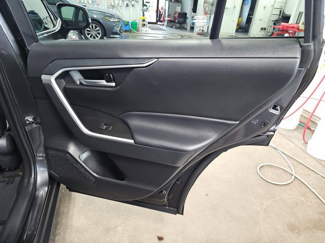 Used 2023 Toyota RAV4 XLE Premium AWD/4WD image 36