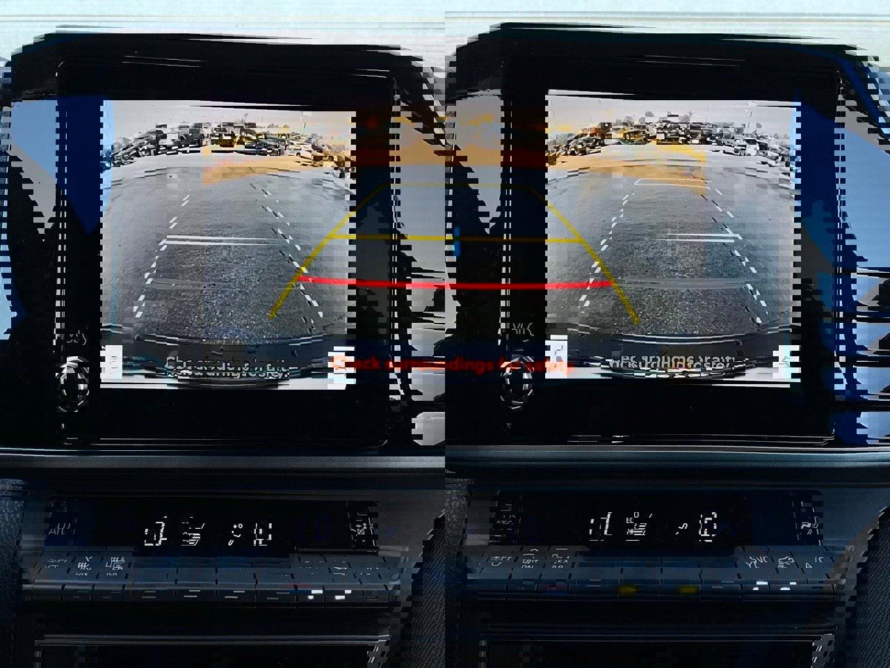 Used 2025 Toyota Camry LE image 30