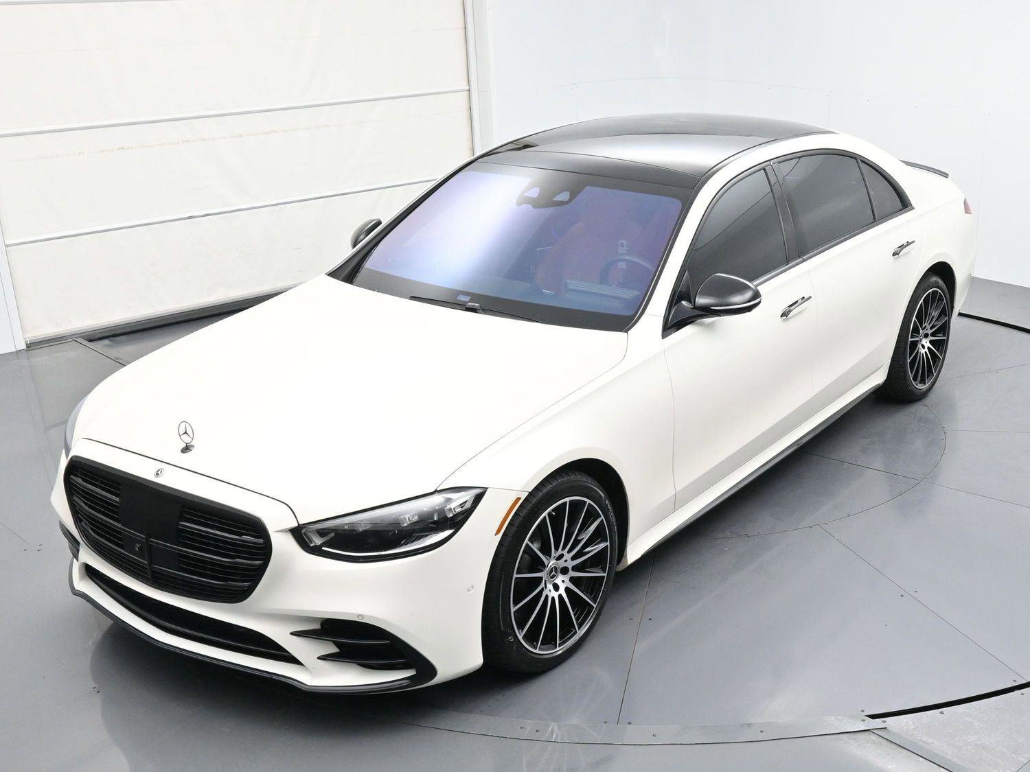 Used 2022 Mercedes-Benz S 580 4MATIC Sedan w/ AMG Line Package image 46