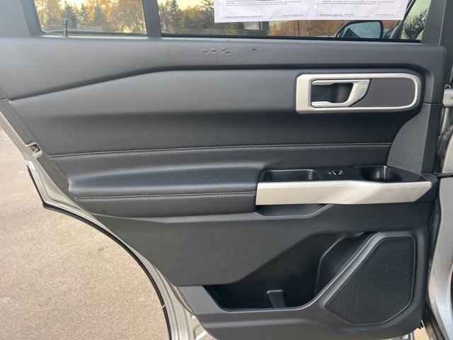 Used 2023 Ford Explorer XLT w/ Equipment Group 202A image 17