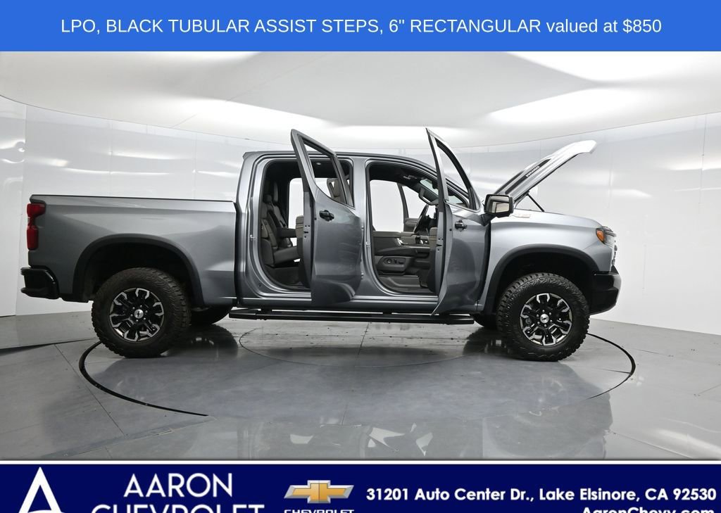 Used 2024 Chevrolet Silverado 1500 ZR2 w/ Technology Package image 3