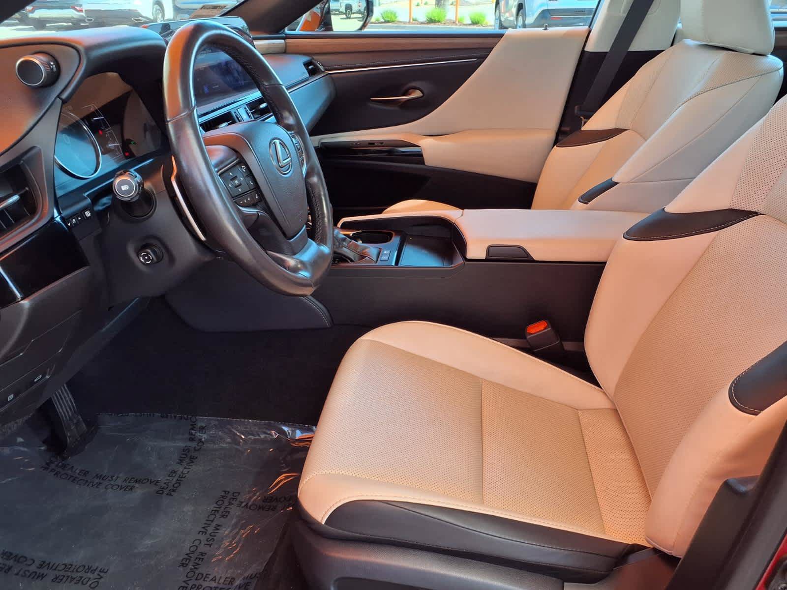 Used 2024 Lexus ES 300h w/ Premium Package FWD image 12
