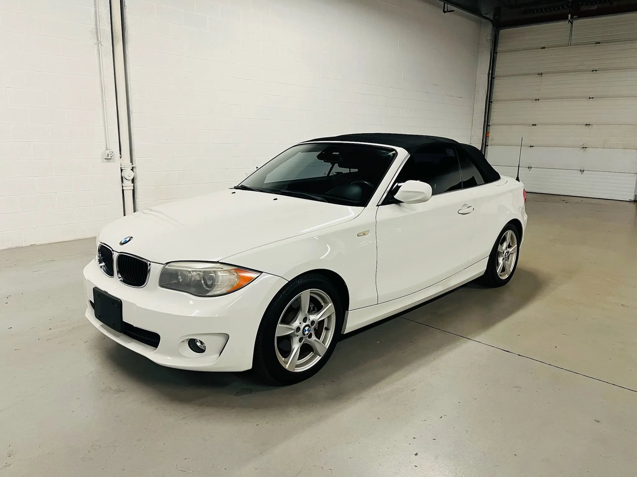Used 2013 BMW 128i Convertible image 19