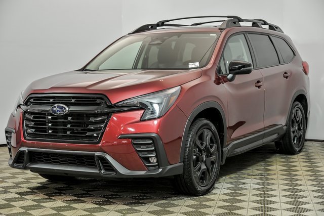 Used 2023 Subaru Ascent Onyx Edition image 4
