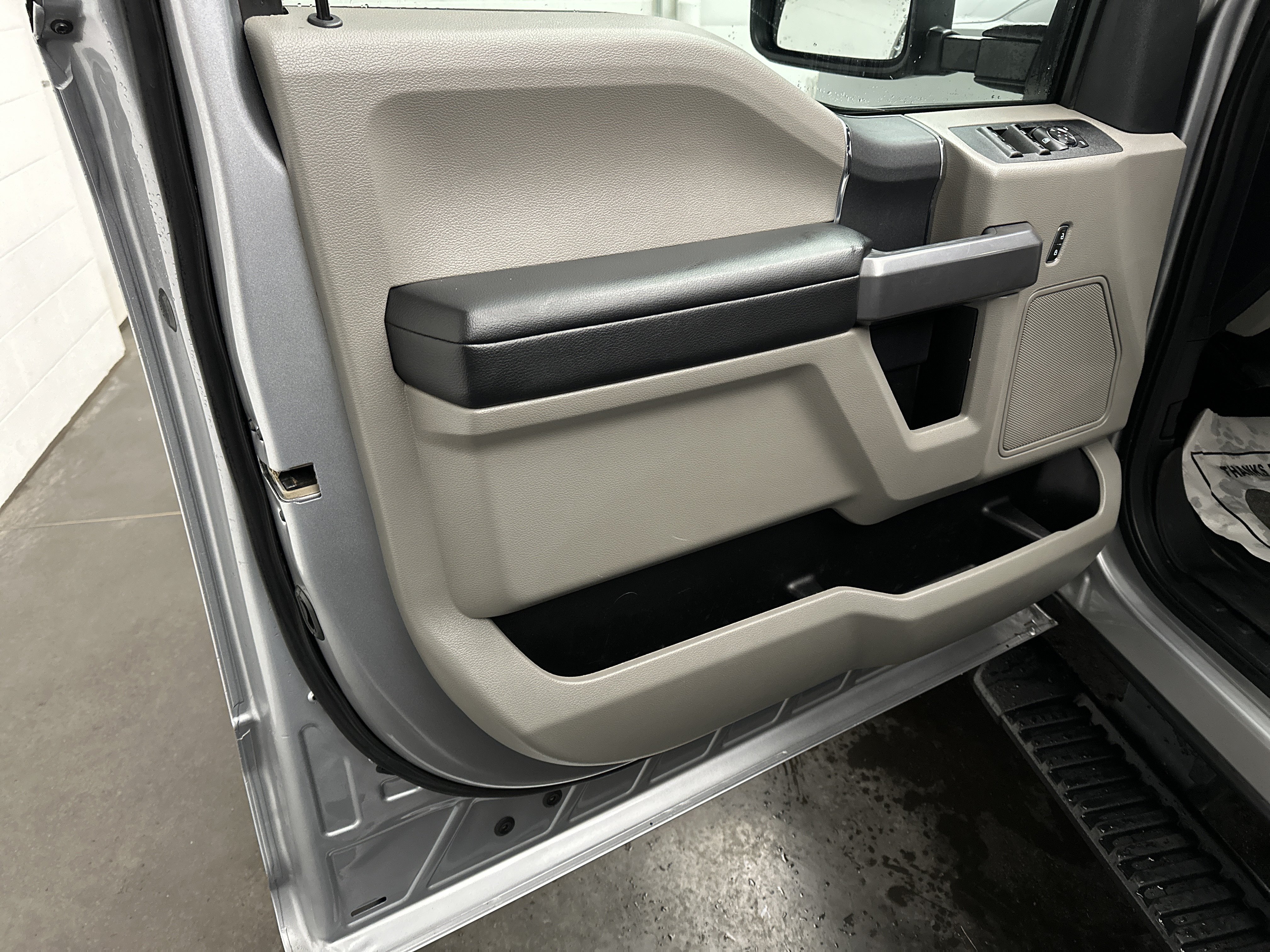 Used 2022 Ford F350 XLT AWD/4WD image 21