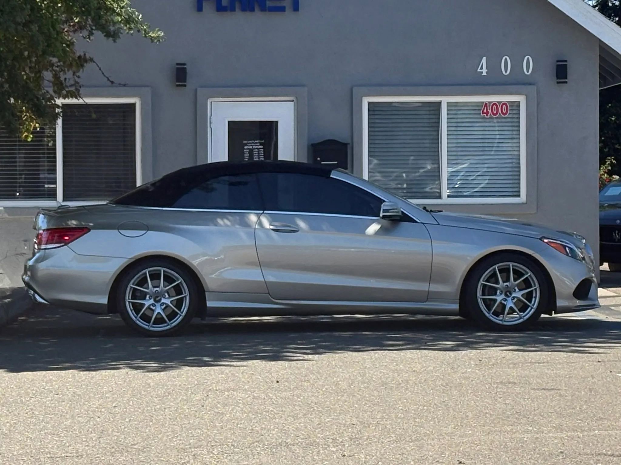 Used 2017 Mercedes-Benz E 400 Cabriolet image 4